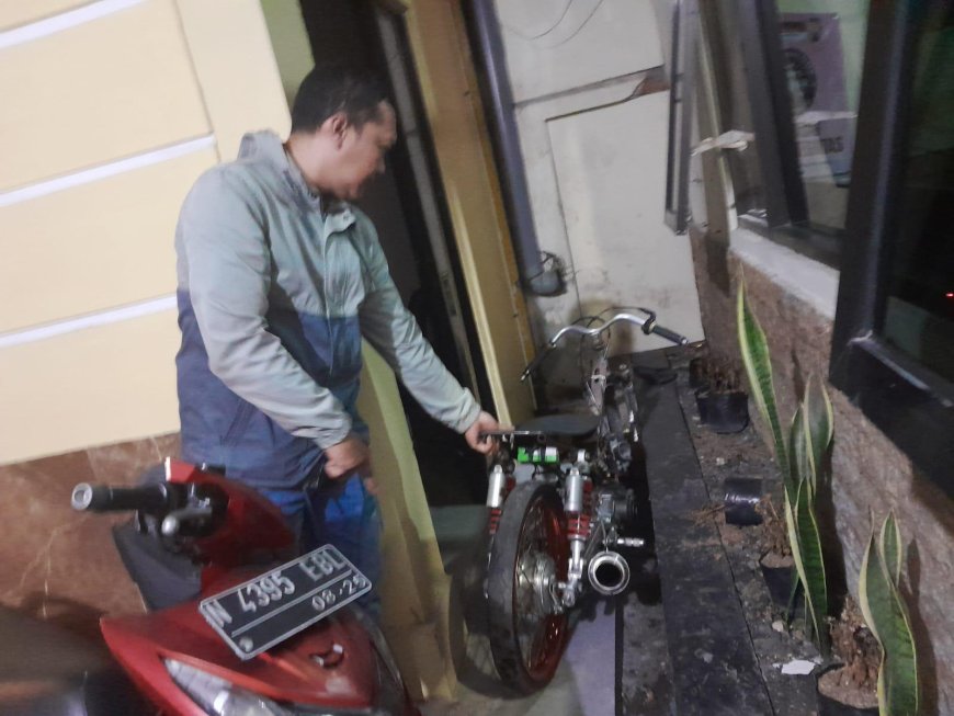 Balap Liar Dibubarkan Polisi, Belasan Motor Diamankan sebagai Barang Bukti